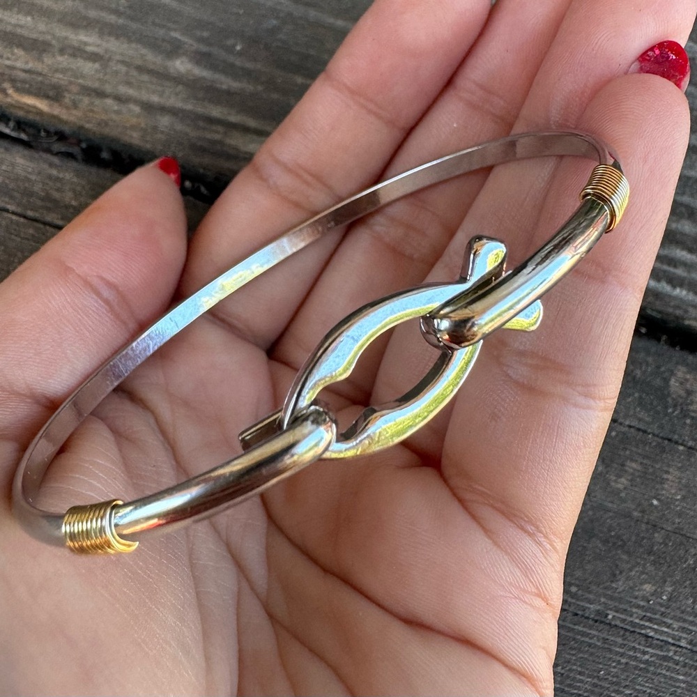 Ichthus ✝️🐟 Jesus Fish Silver Tone Thin Bangle Bracelet Minimalist Christian